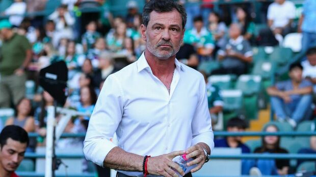 Cocca sólo dirigió siete partidos con el Tri. (Foto: Mexsport)