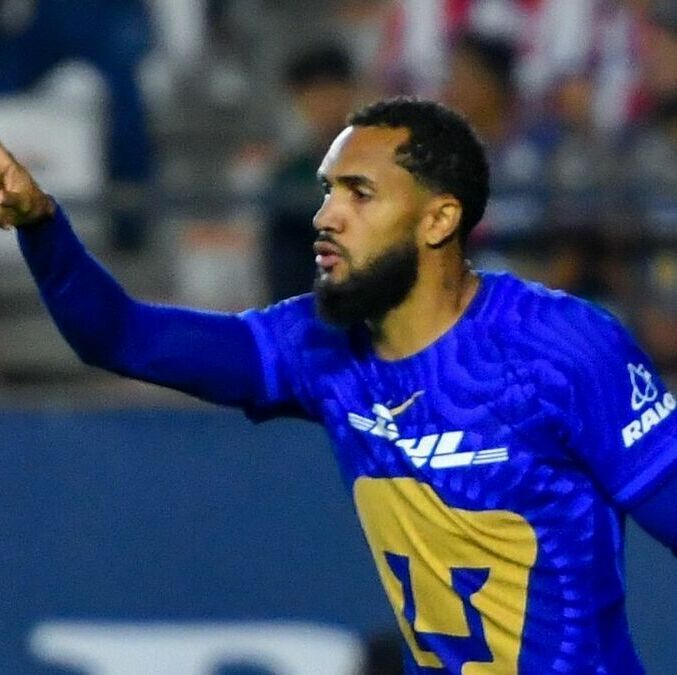 Juninho Vieira marcó con Pumas ante San Luis (Fotografía: Imago 7)