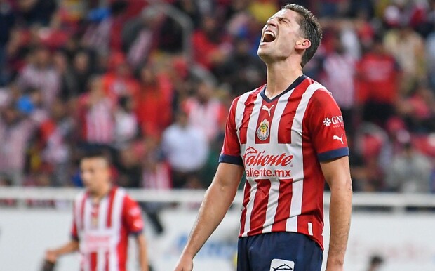 Ormeño se lamenta tras errar una jugada. Foto: (Imago7)