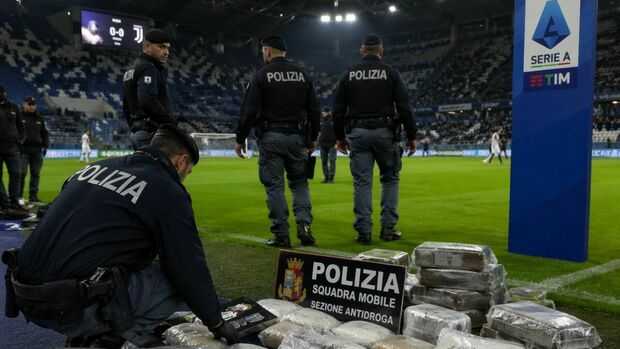 La policía de Italia pudo investigar y desmantelar la organización. (Foto: ChatGPT)