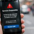 Usuarios deberán vincular su número antes de la fecha límite para evitar la suspensión del servicio. Foto: Sora IA