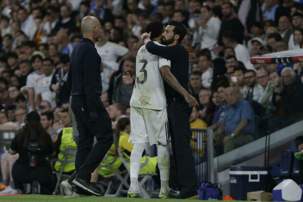 Militao se lesionó ante Alavés. (Foto: EFE)