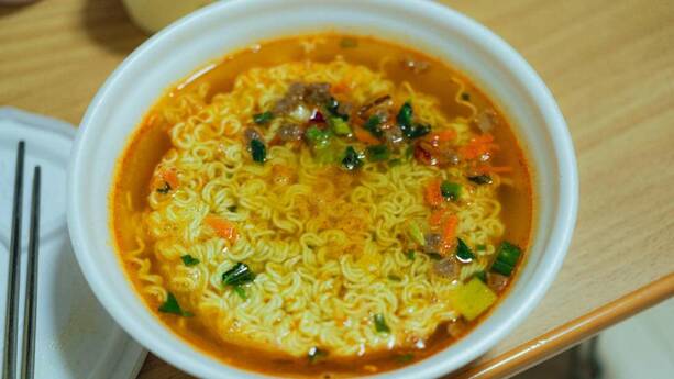 La sopa instantánea es uno de los alimentos favoritos de las personas (Pexels)