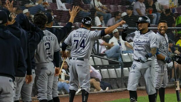 Sultanes de Monterrey inició con el pie derecho la temporada 2026. (Foto: Verónica Rivera/ Milenio)