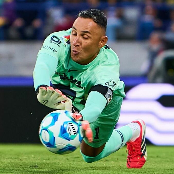 Navas ha sido clave para atajar en la portería felina. (Foto: Mexsport)