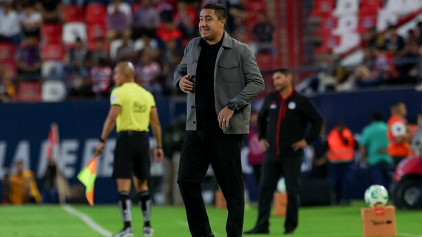 Efraín Juárez muestra confianza en todos sus Pumas (Imago7)