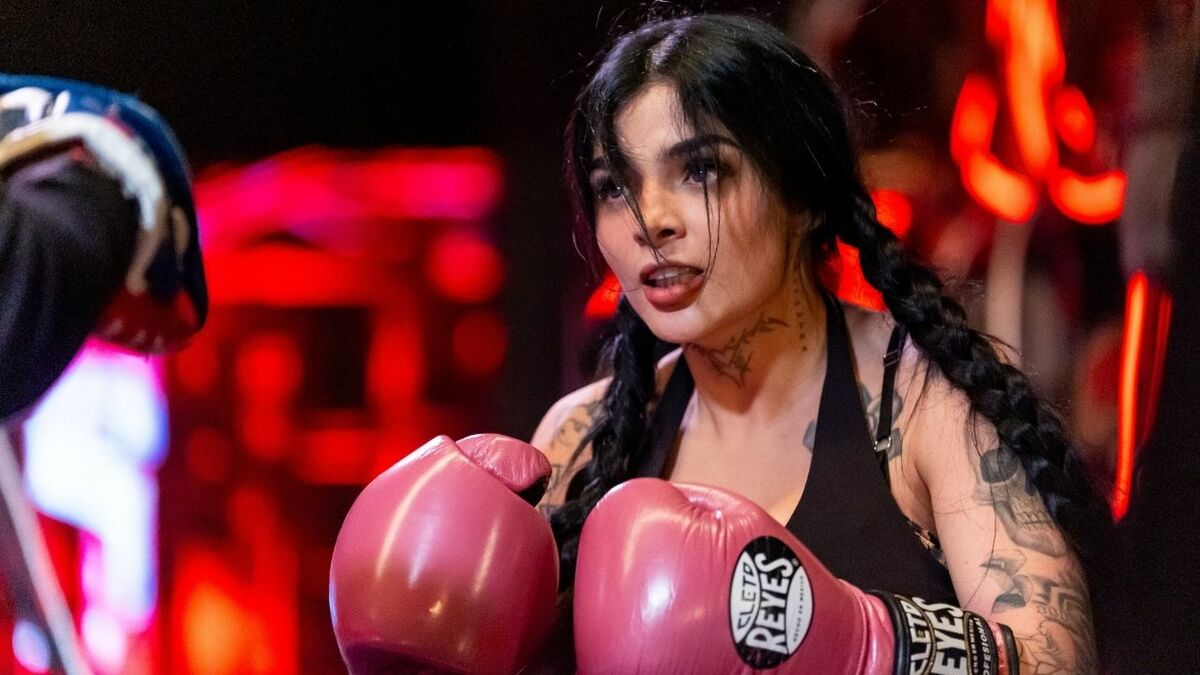Karely Ruiz derrotó a Kim Shantal (Fotografía: X Supernova Génesis)