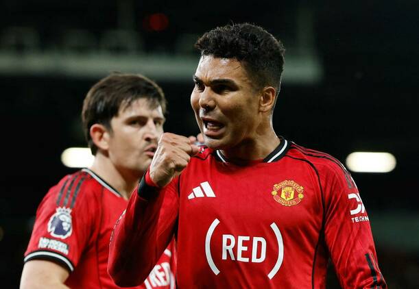 Manchester United cerca de amarrar Champions League / Reuters