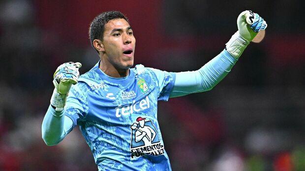 Óscar García ha tenido buenas actuaciones con León. (foto: Mexsport)