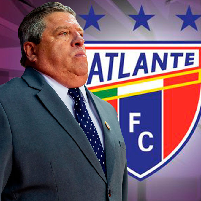 Miguel Herrera descartó a Chicharito y habla ya de refuerzos. (Foto: Mexsport)