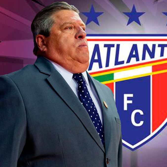 Miguel Herrera descartó a Chicharito y habla ya de refuerzos. (Foto: Mexsport)