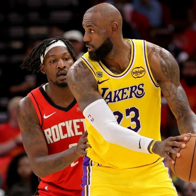LeBron James y los Lakers se vrán las caras con el Oklahoma City Thunder (Reuters)