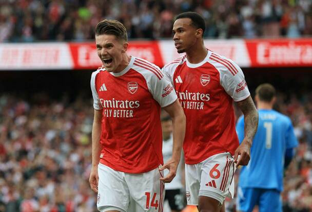 Top Arsenal vs Fulham J35
