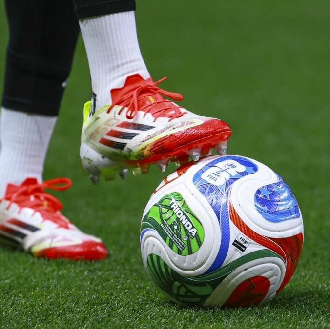 Consigue el balón Trionda, del Mundial 2026, original y con gran descuento en línea. Foto: Mexsport