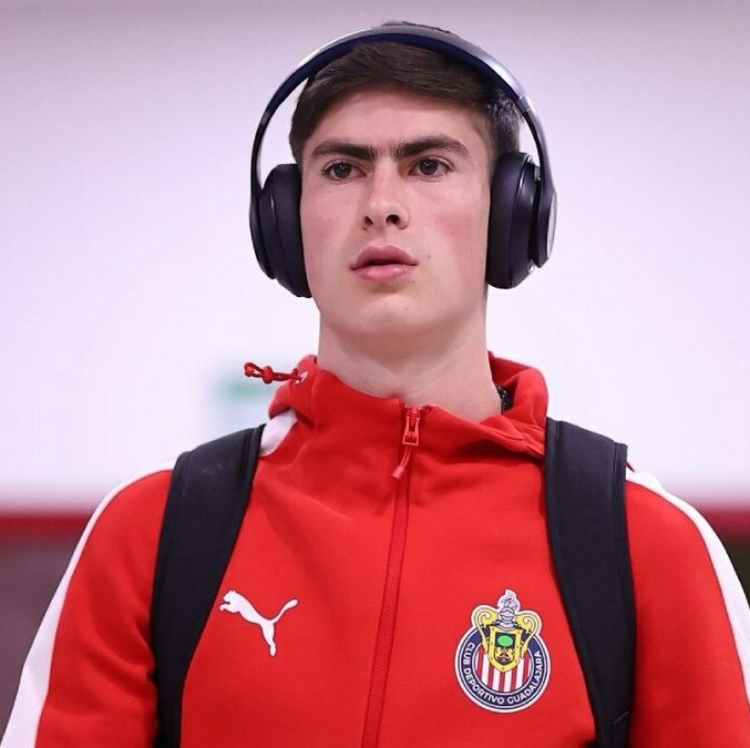 Armando González, jugador de Chivas y convocado del Tri para Mundial 2026 (Facebook @Chivas)