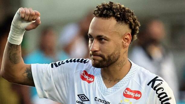 Neymar ilusiona con volver a la Selección de Brasil / Reuters