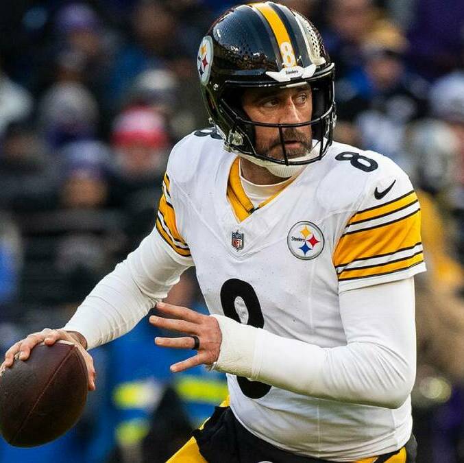 Aaron Rodgers podría regresar a jugar a Steelers (X: @steelers)