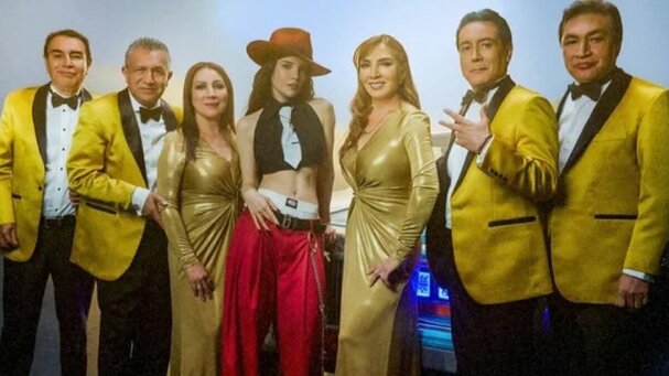 Los Ángeles Azules y Belinda hicieron una canción del Mundial (Ig angelesazulesmx)