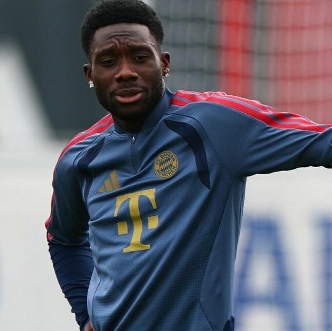 Davies presenta una lesión y puede quedarse sin Mundial. (Foto: EFE)