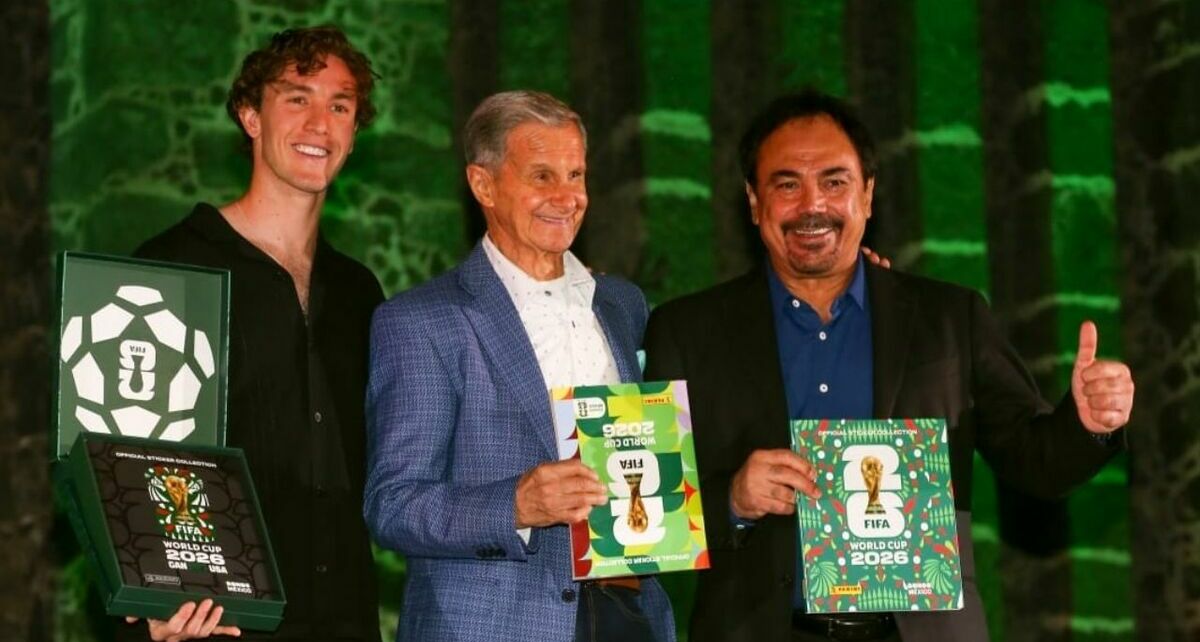 Marcel Ruiz, Enrique Borja y Hugo Sánchez participaron en la presentación del Álbum Panini (Fotografía: Araceli López)