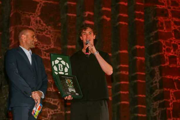 Marcel Ruiz presentó el Álbum del Mundial con portada negra (Fotografía: Araceli López)