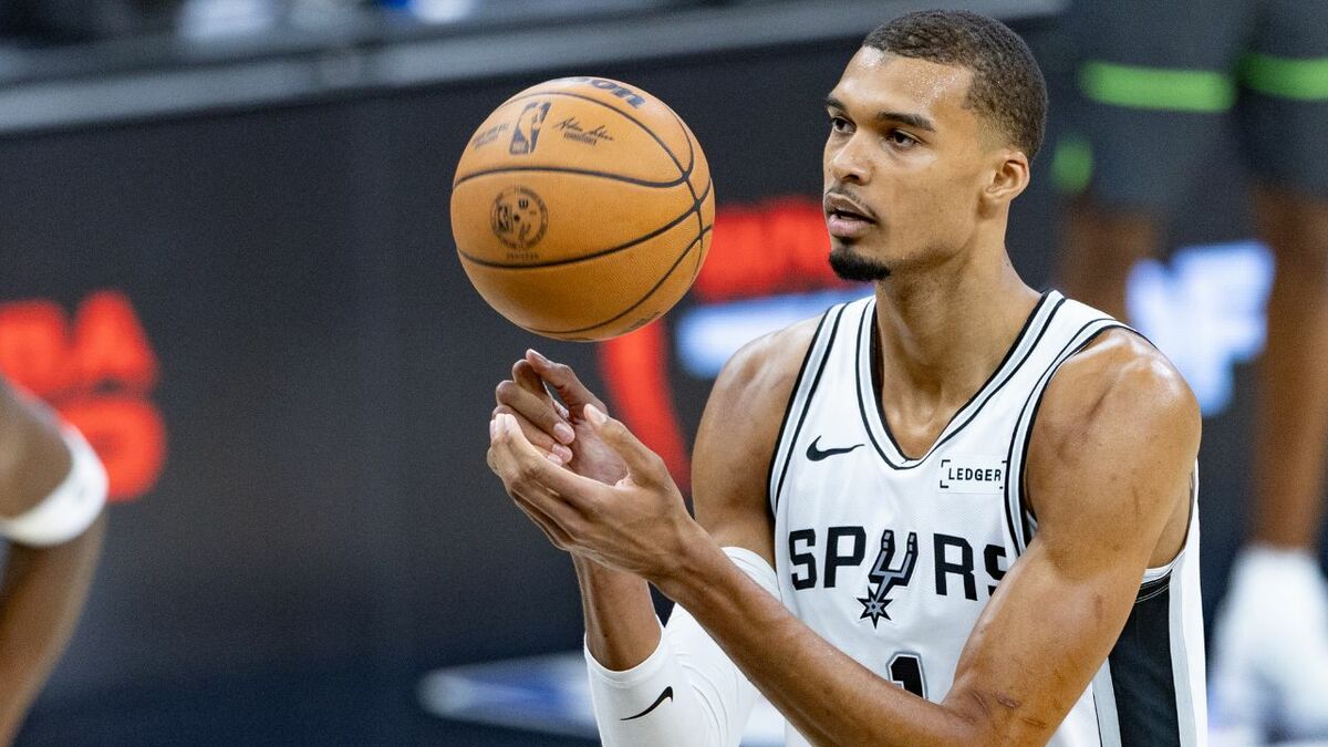 Victor Wembanyama lideró a los Spurs (EFE)