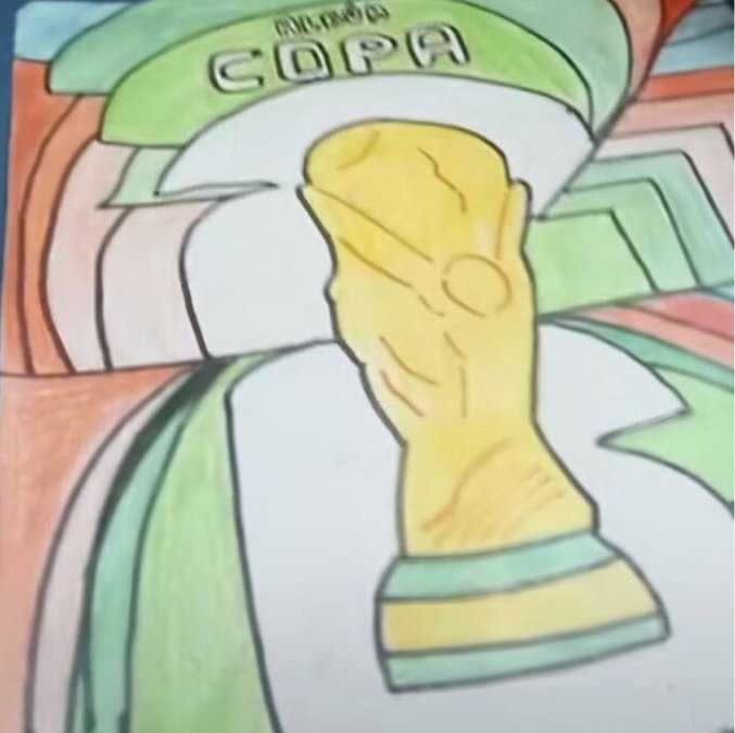 Pequeño aficionado del Futbol crea su propio Album Panini (FOTO: Captura de pantalla Tiktok @creativo_huggy01)