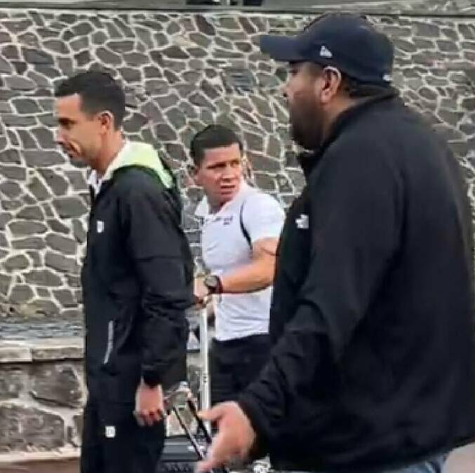 Aficionado del América le pide un penal a César Ramos / Captura