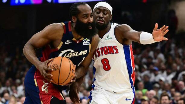 James Harden tuvo una actuación destacada (Reuters)