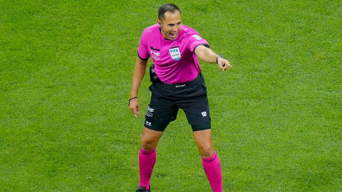 ¡Cambian al árbitro! Comisión de Árbitros rectifica y baja a Santander de la Ida entre Pachuca y Pumas – Mediotiempo