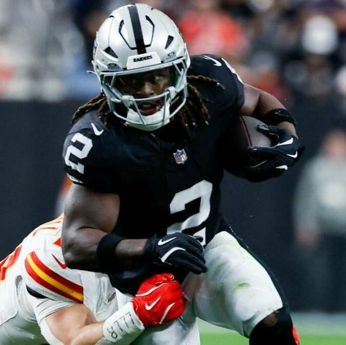 Los Raiders podrían venir a México (@Raiders)