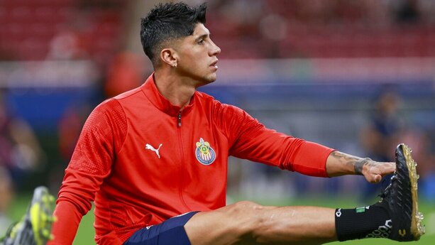 Alan Pulido podría salir de las Chivas (Mexsport)