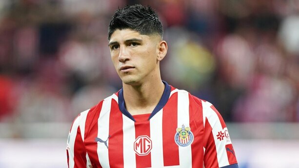 Alan Pulido ya no es jugador de Chivas (Imago7)