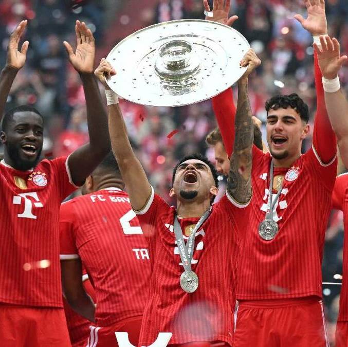 Bayern Munich cierra la temporada con goleada / Reuters
