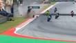 Alex Márquez sufre terrible accidente en el MotoGP de Barcelona / Captura