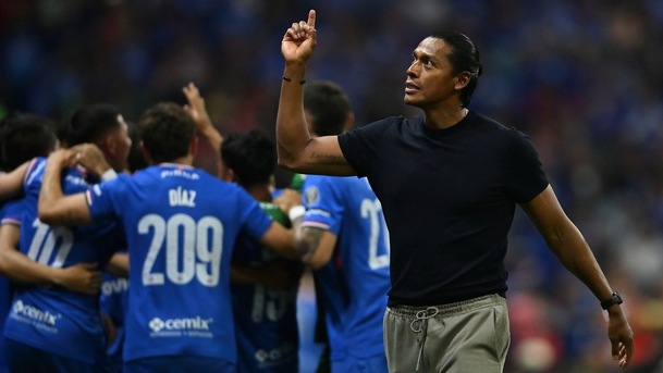 Joel Huiqui tiene a Cruz Azul en las Semis del CL2026 (Imago7)