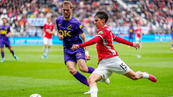 Mateo Chávez marcó su primer gol en Europa / X: AZ Alkmaar