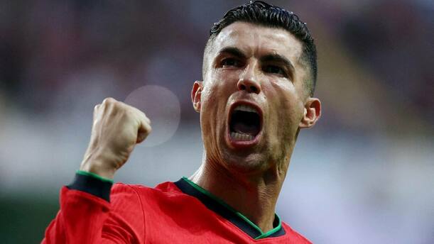 Cristiano Ronaldo festeja con Portugal (Reuters)