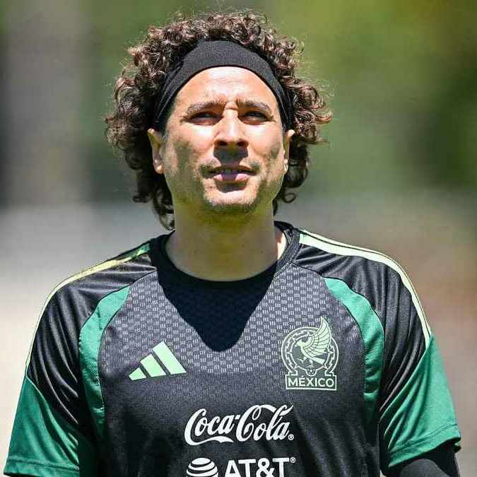 Guillermo Ochoa se alista para su sexto Mundial (Imago7)