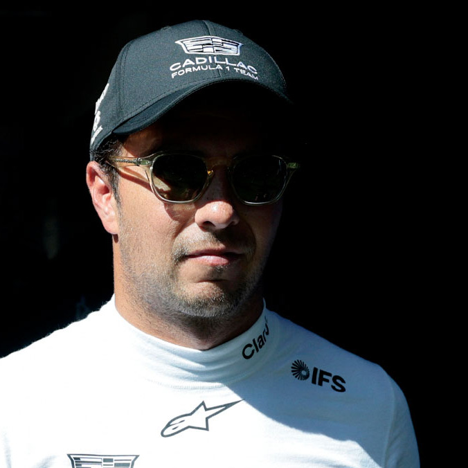 Checo Pérez llega con mejoras a Canadá. (Foto: Reuters)