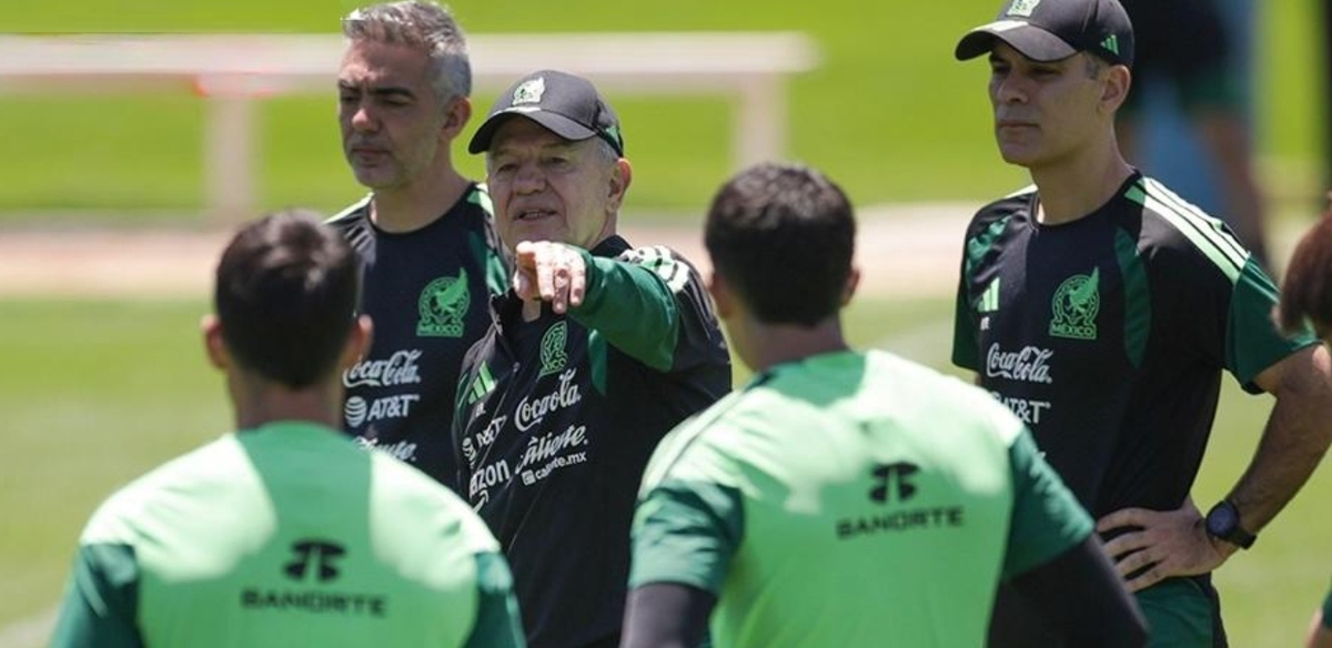 Javier Aguirre prepara al Tri para la Copa del Mundo 2026 (Facebook @MiSeleccionMX)