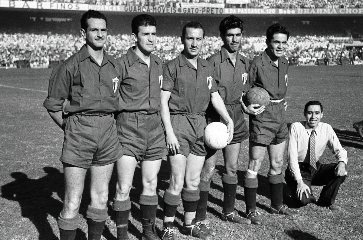 Carlos Septien, Hector Ortiz, Horacio Casarin, Mario Perez,y Guadalupe Velazquez de la Seleccion Mexicana previo al partido contra Brasil en el Mundia