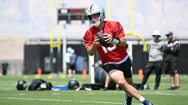 Fernando Mendoza va por todo con los Raiders (Reuters)