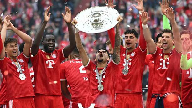 Bayern Munich cierra la temporada con goleada / Reuters