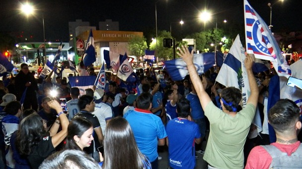 Festejos de afición de Cruz Azul en Guadalajara (FOTO: Melissa Álvarez)