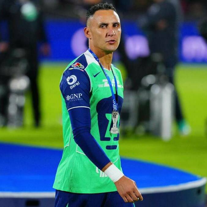 Keylor Navas fue figura con Pumas (Imago7)