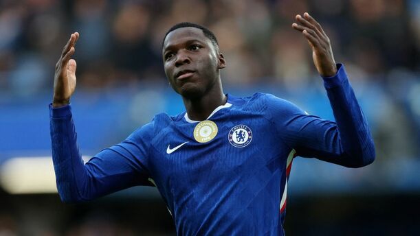 Moisés Caicedo marcó un golazo ante Liverpool (Reuters)