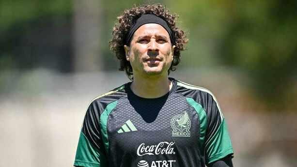 Guillermo Ochoa se alista para su sexto Mundial (Imago7)