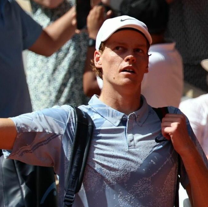 Jannik Sinner cayó ante Juan Manuel Cerúndolo en la Segunda Ronda del Roland Garros | Foto: EFE