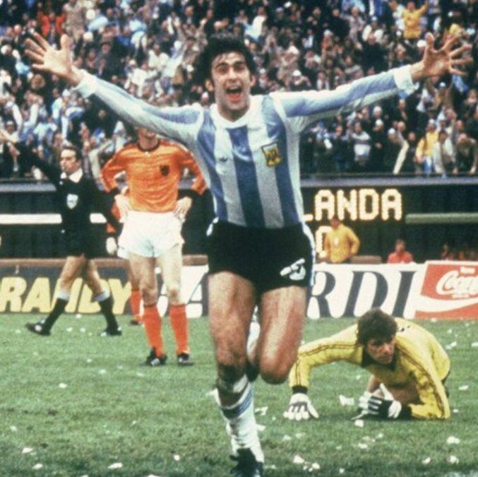 Mario Kempes en la Final del Mundial 1978 en Argentina. (FOTO: @FIFAWorldCup).